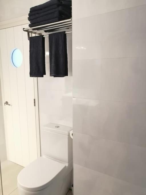 Apartamento Completo En 카다케스 외부 사진